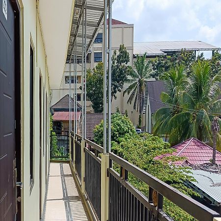 Urbanview Hotel Kharisma Banjarmasin Banjarmasin  Esterno foto