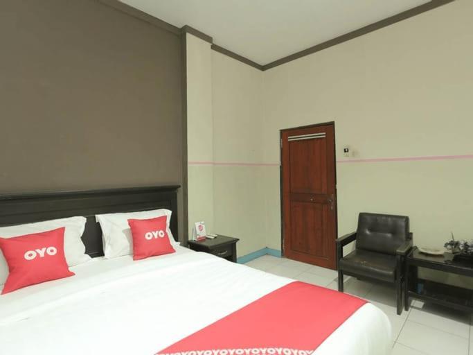 Urbanview Hotel Kharisma Banjarmasin Banjarmasin  Esterno foto