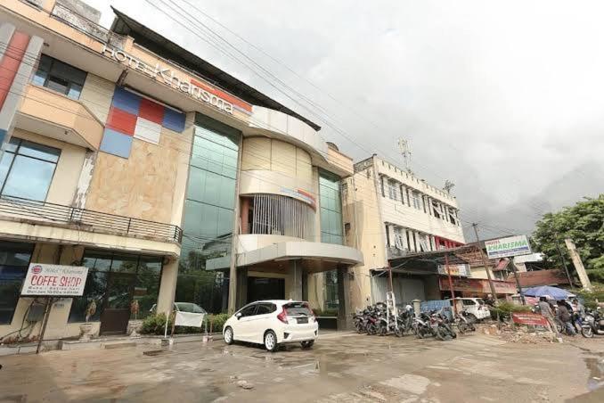 Urbanview Hotel Kharisma Banjarmasin Banjarmasin  Esterno foto