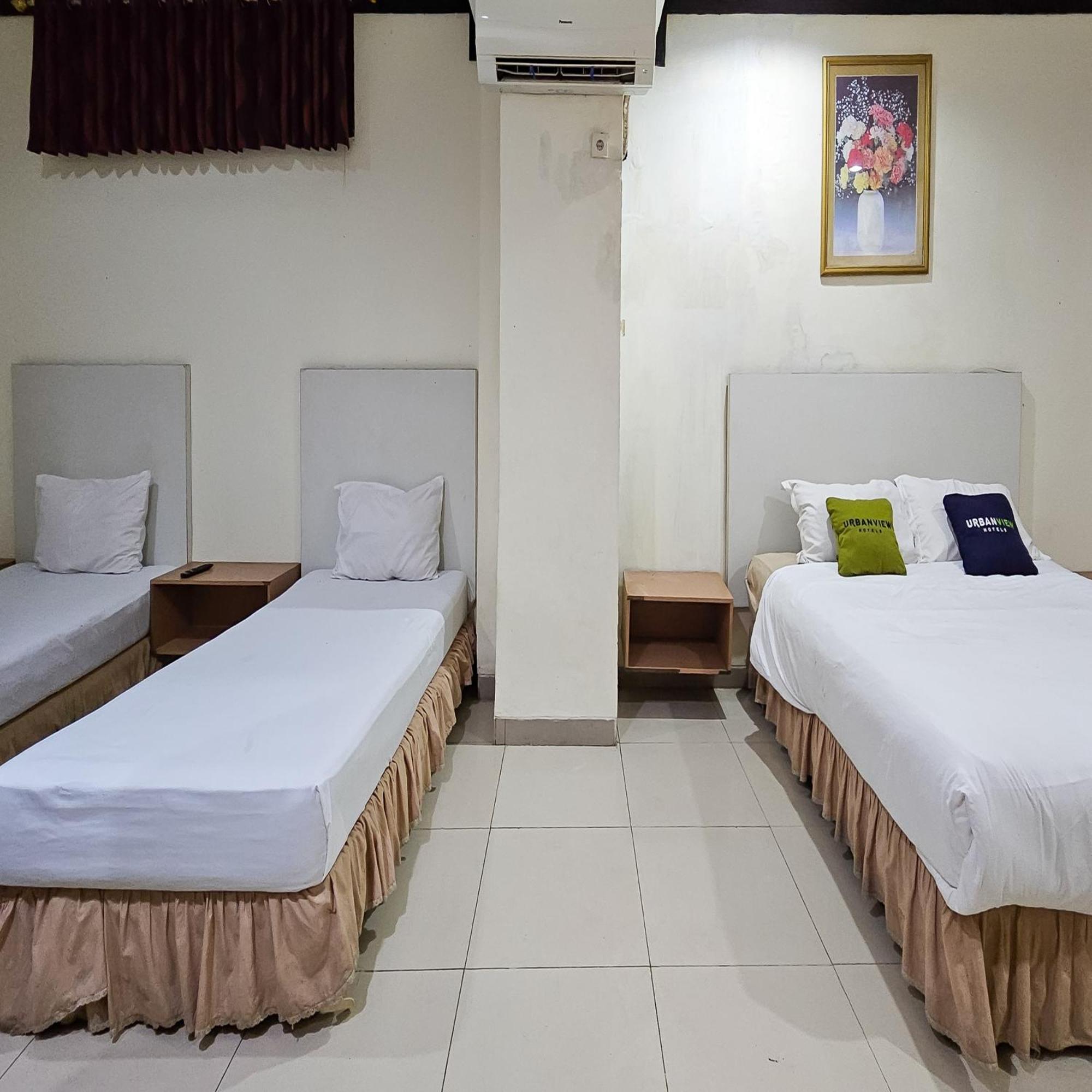 Urbanview Hotel Kharisma Banjarmasin Banjarmasin  Esterno foto
