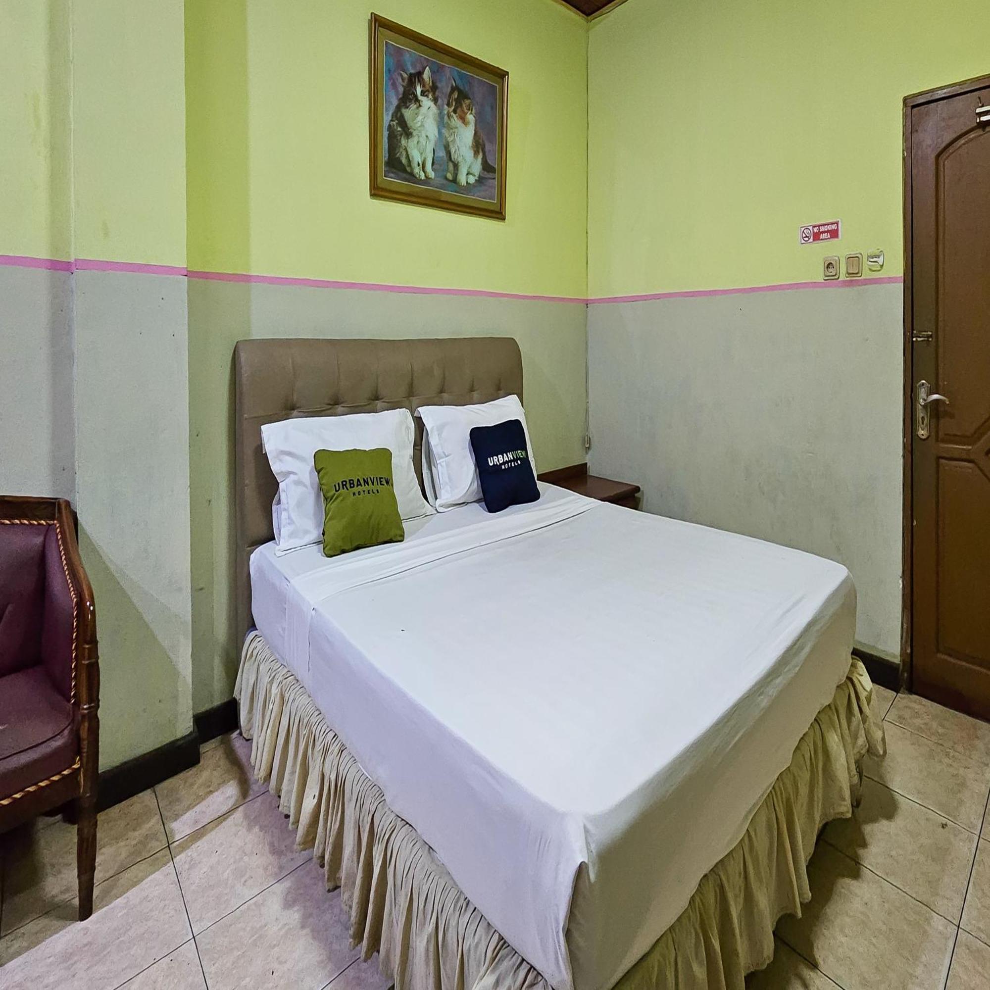 Urbanview Hotel Kharisma Banjarmasin Banjarmasin  Esterno foto