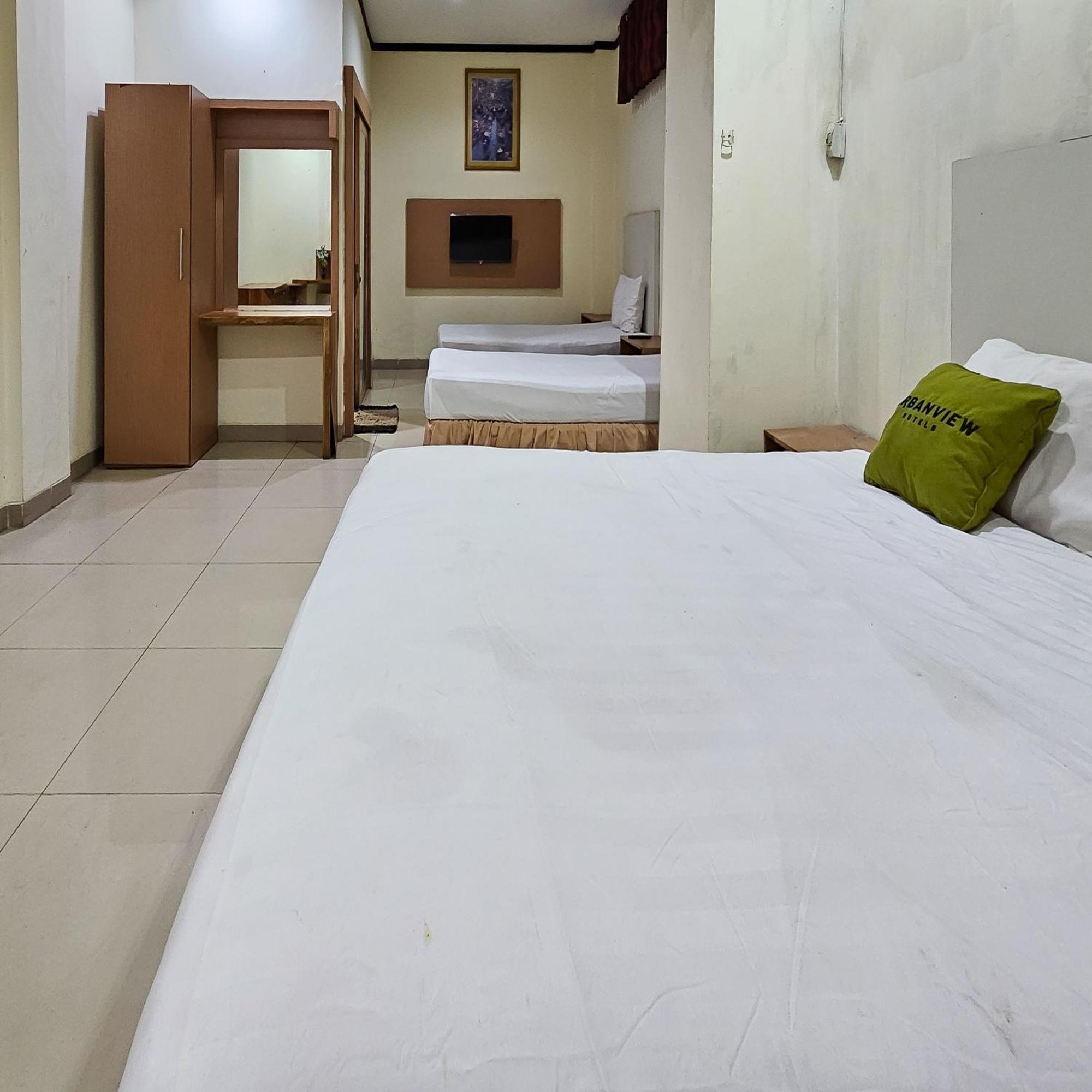 Urbanview Hotel Kharisma Banjarmasin Banjarmasin  Esterno foto