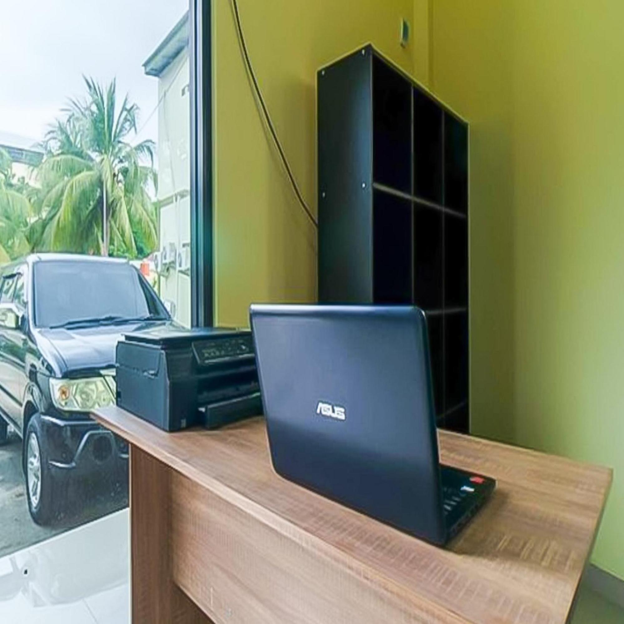 Urbanview Hotel Kharisma Banjarmasin Banjarmasin  Esterno foto